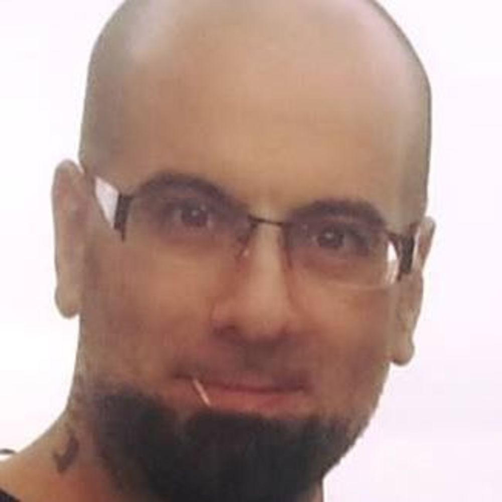Meet your Posher, Eric